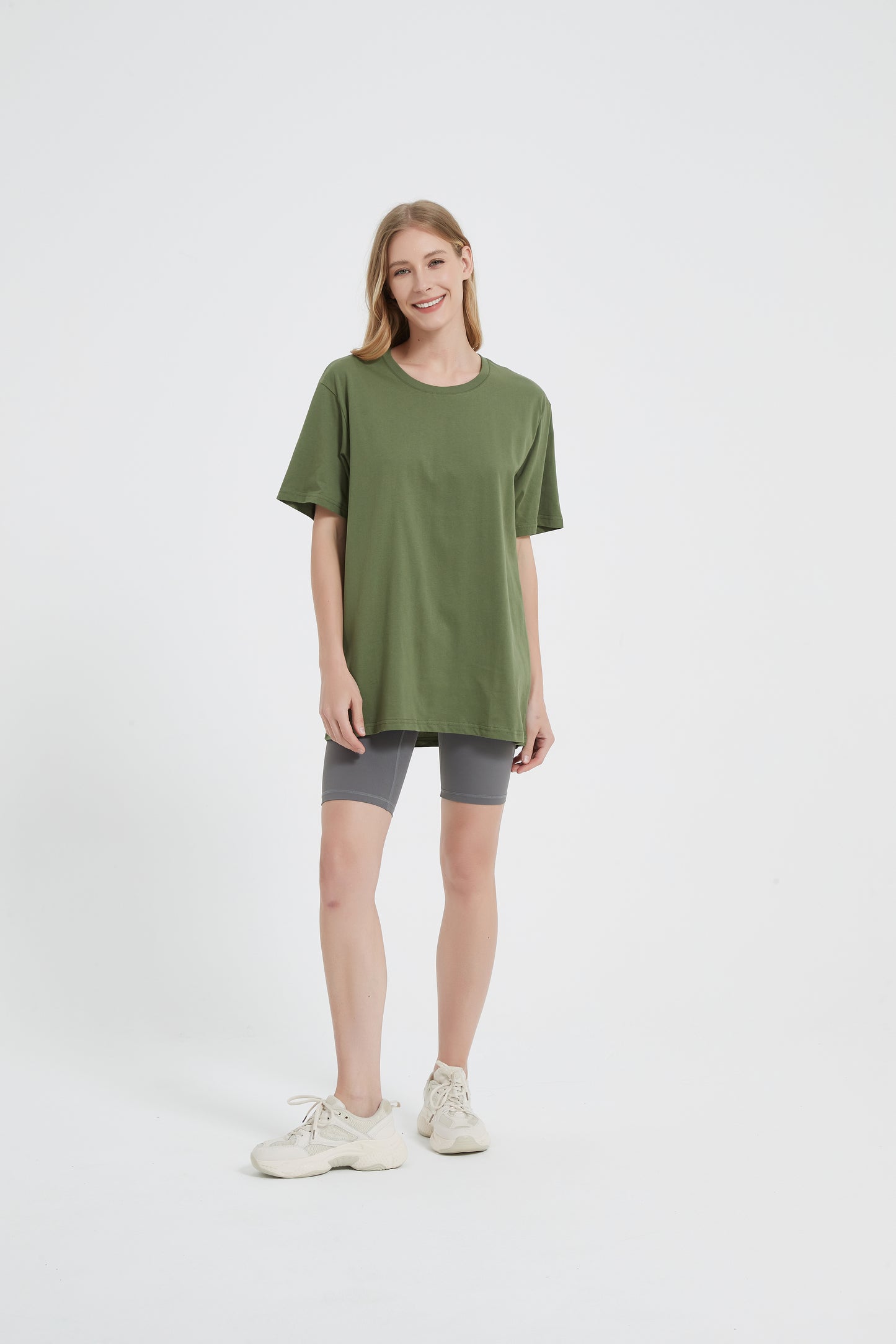 Yokvan Oversized Tee Olive