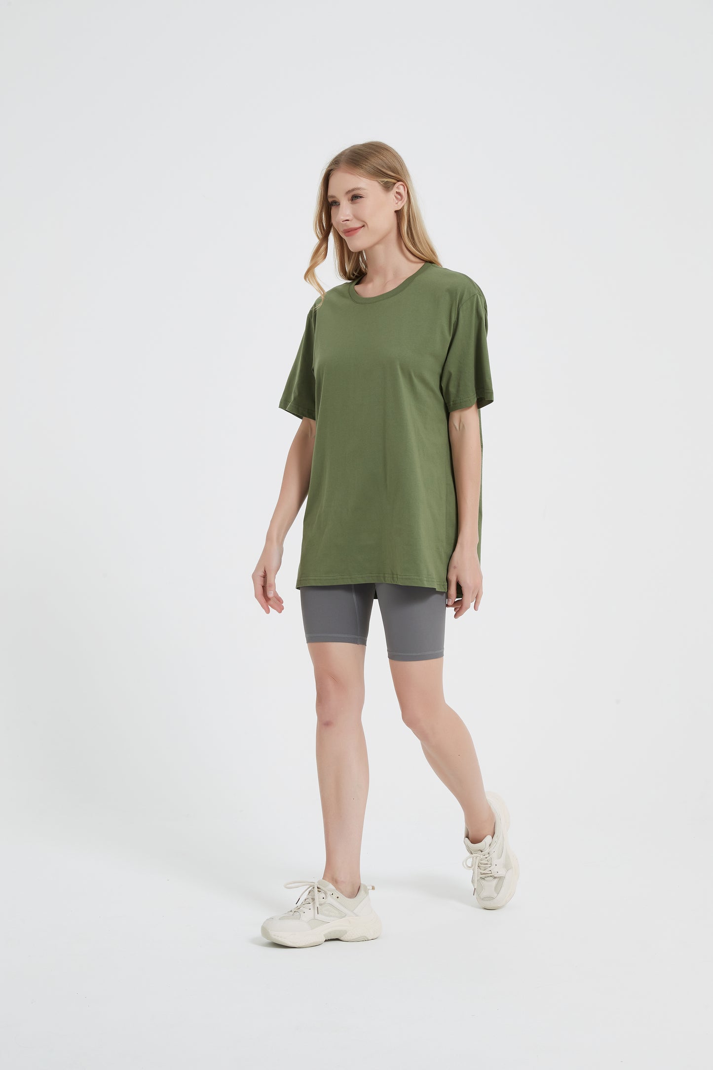 Yokvan Oversized Tee Olive