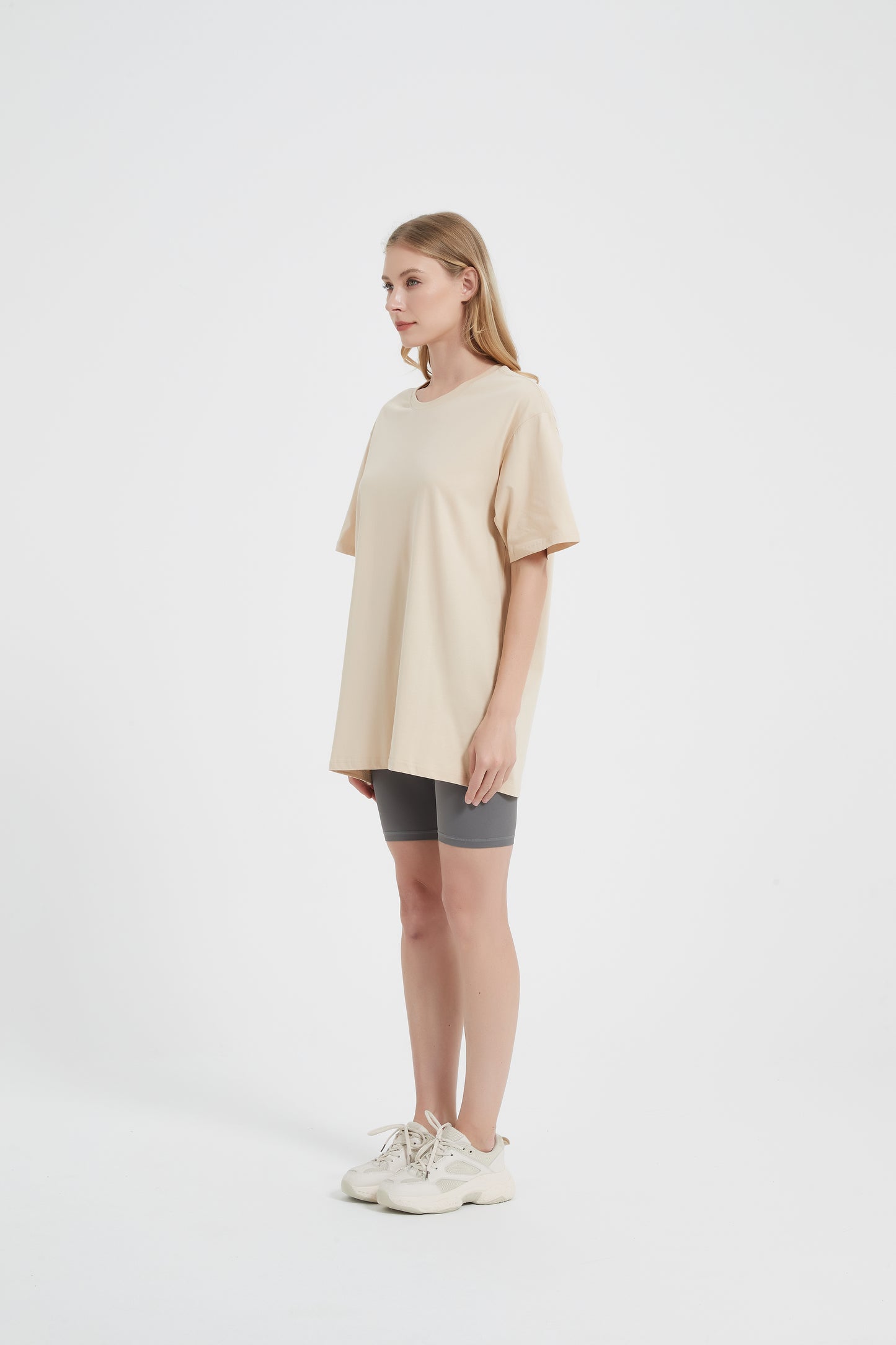 Yokvan Active Oversized Tee Beige