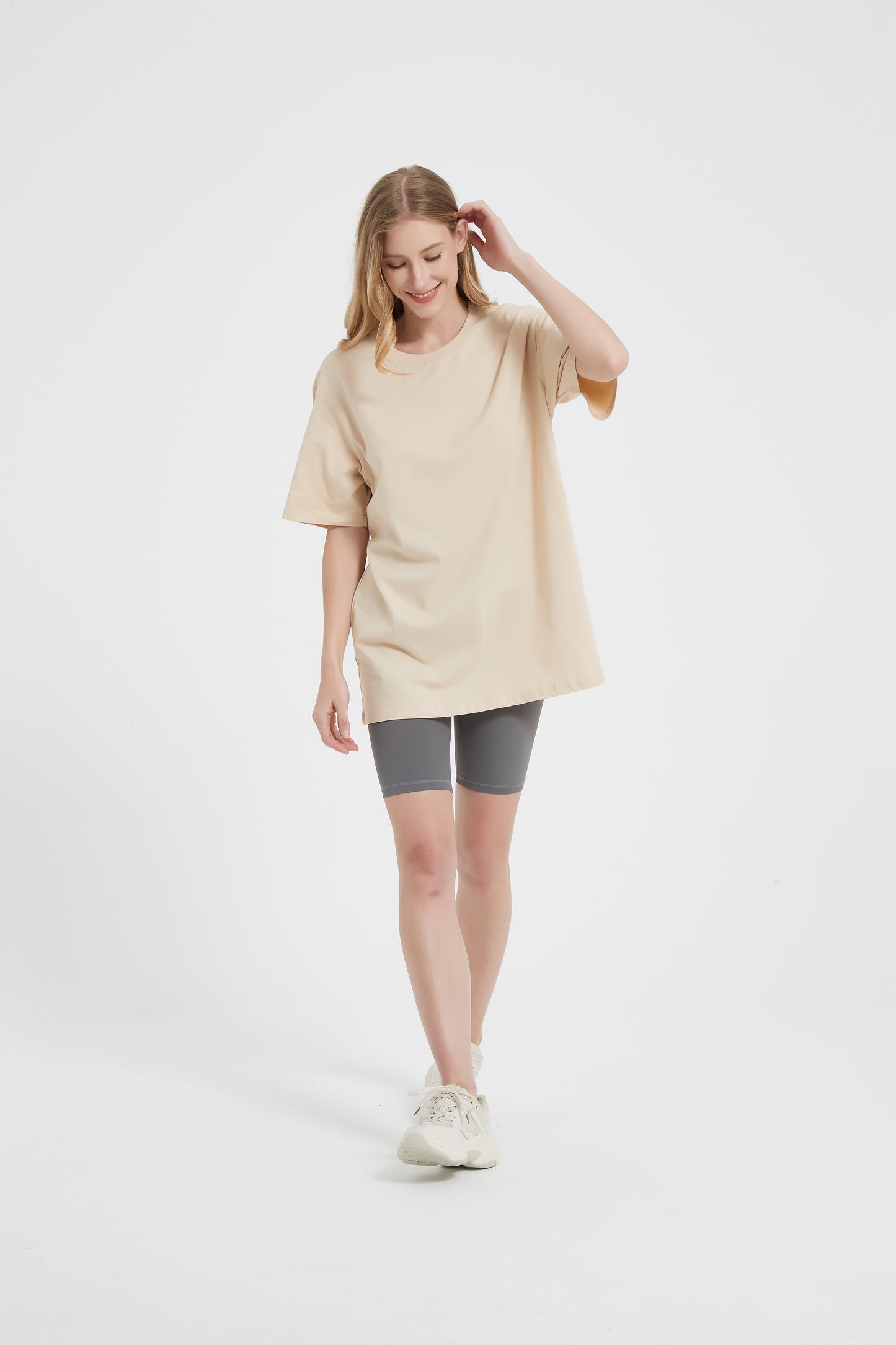 Yokvan Active Oversized Tee Beige