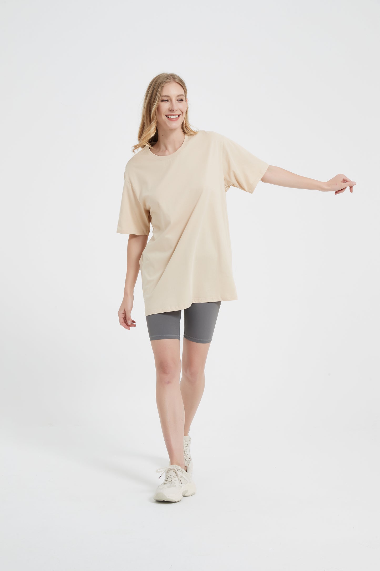 Yokvan Active Oversized Tee Beige